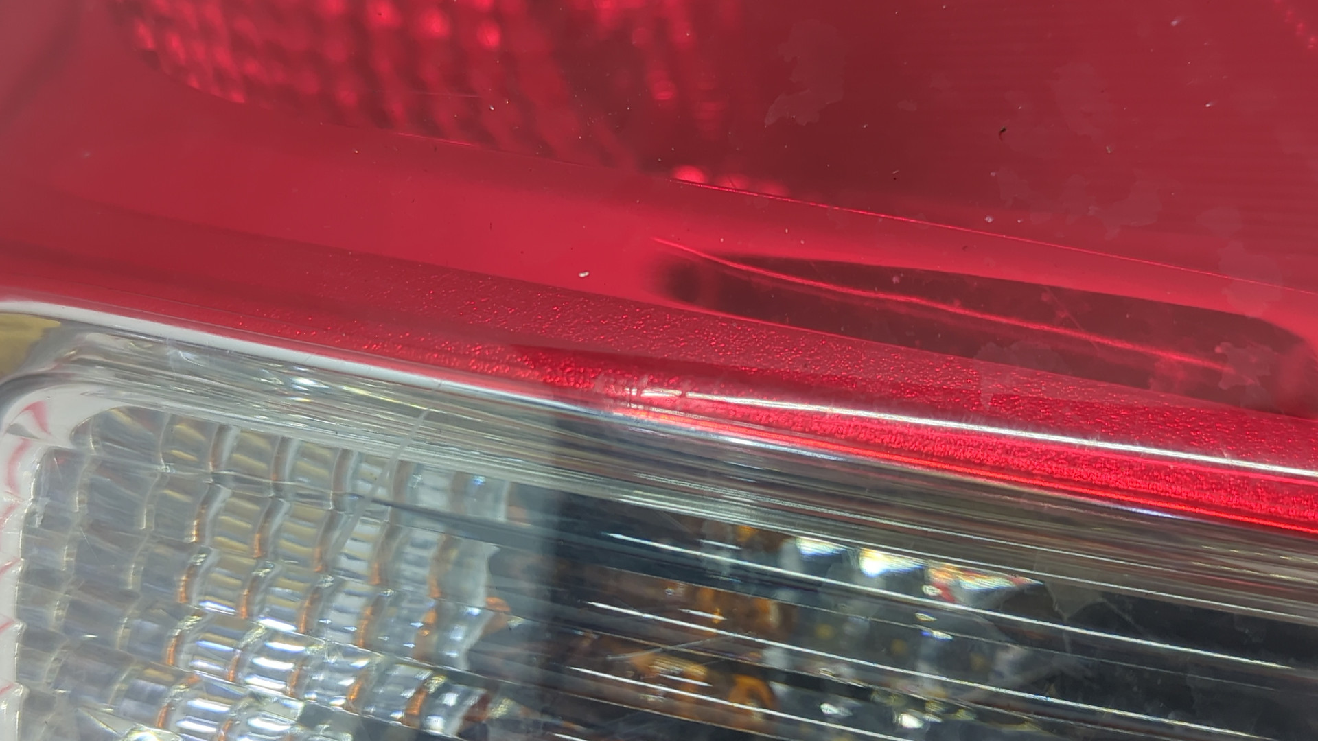 Фонарь задний правый