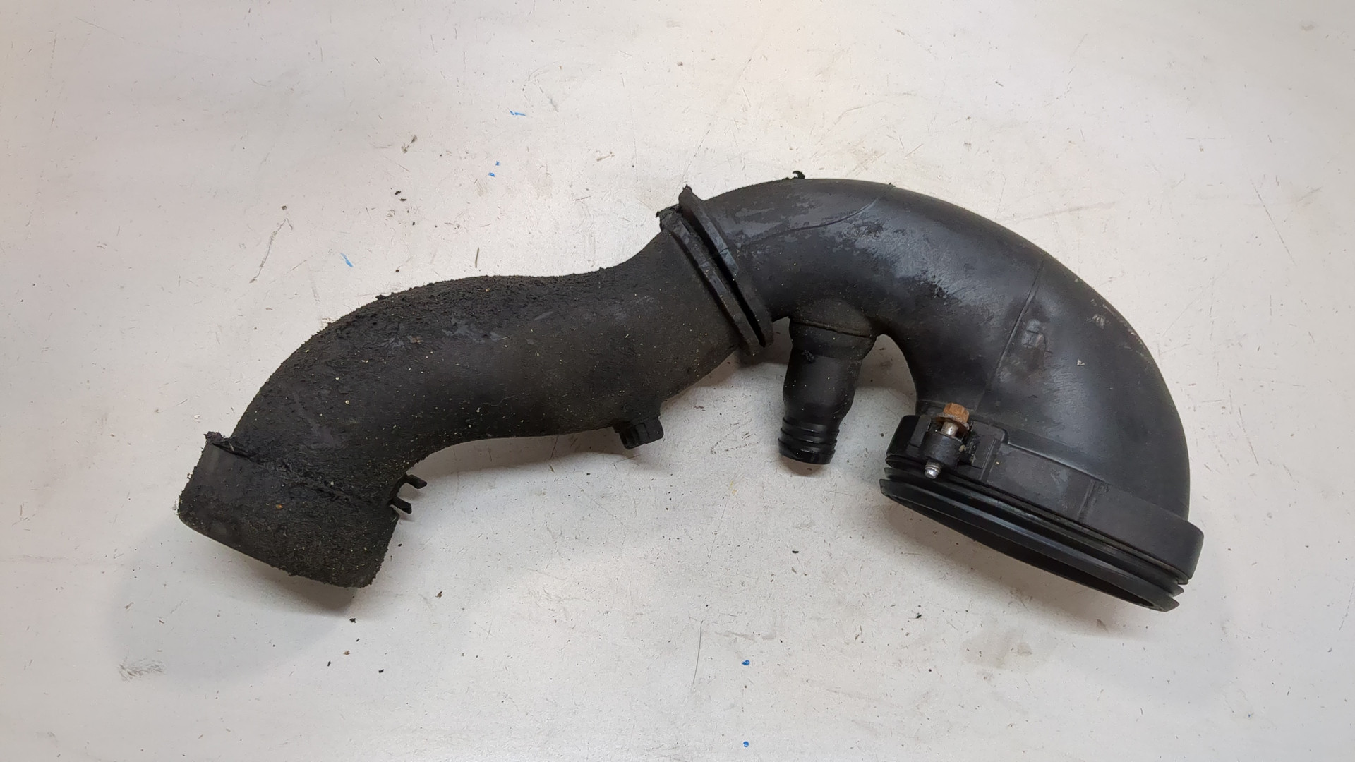 Патрубок интеркулера