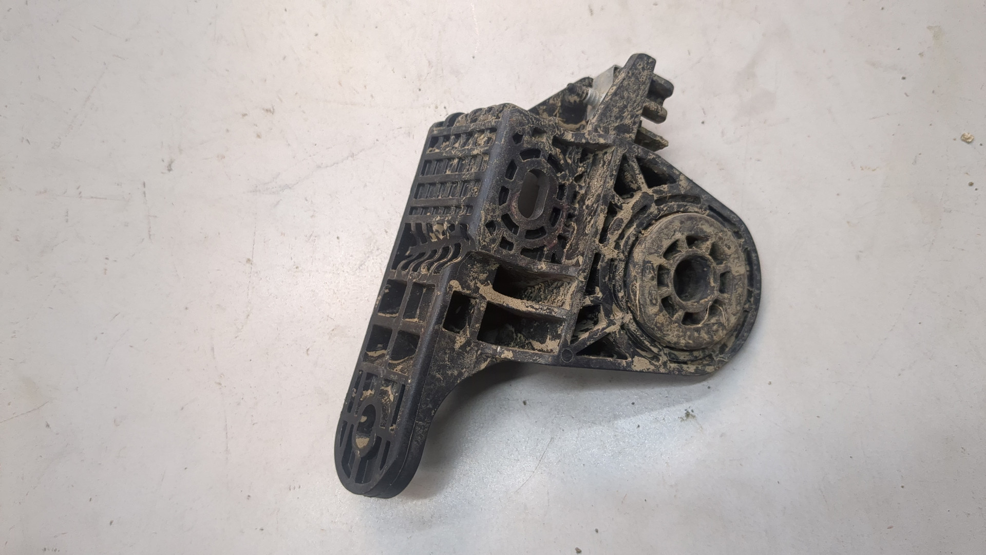 Кронштейн радиатора