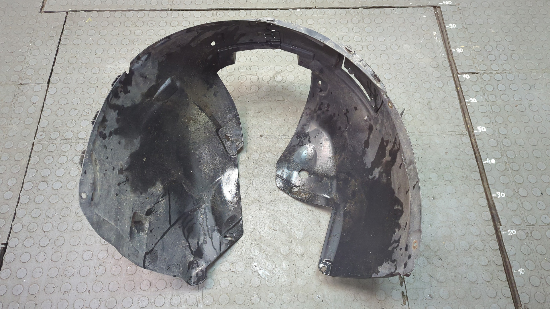 Локер передний правый