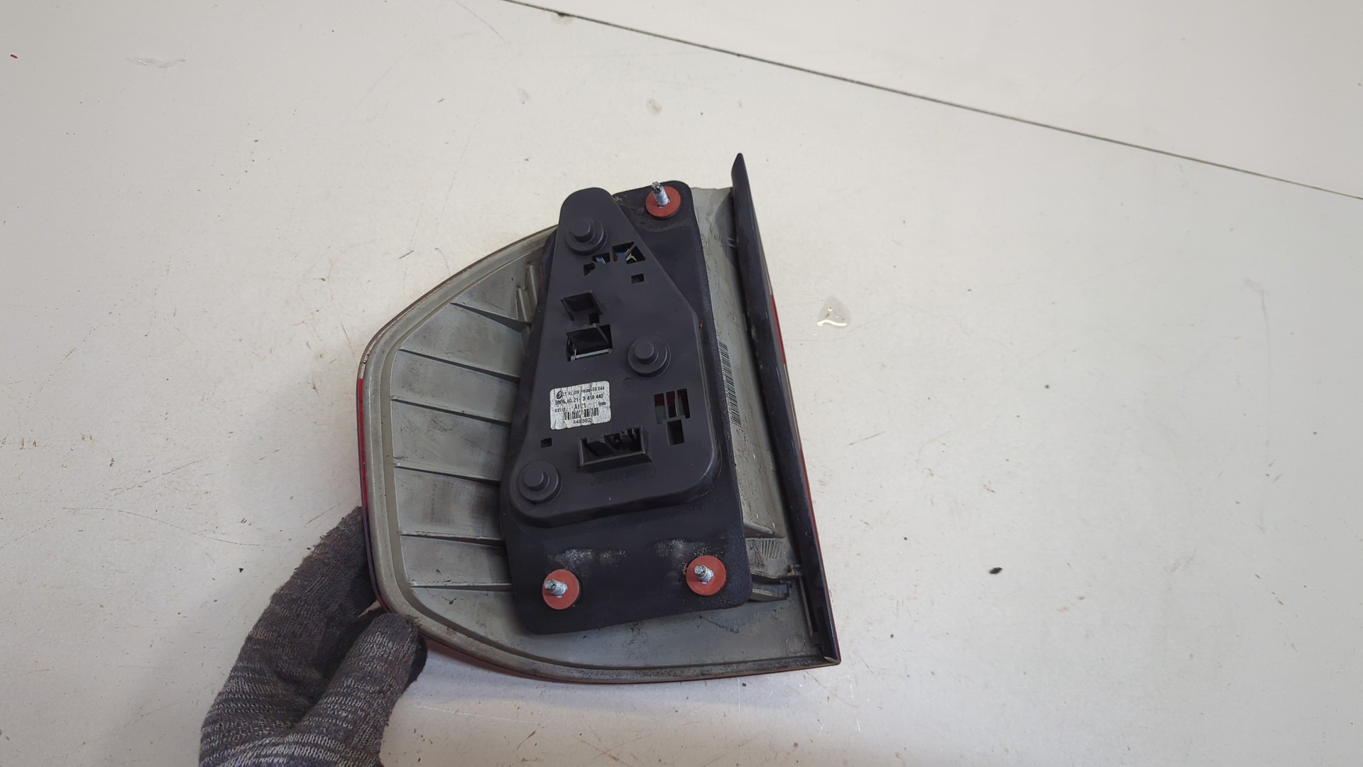 Фонарь задний правый