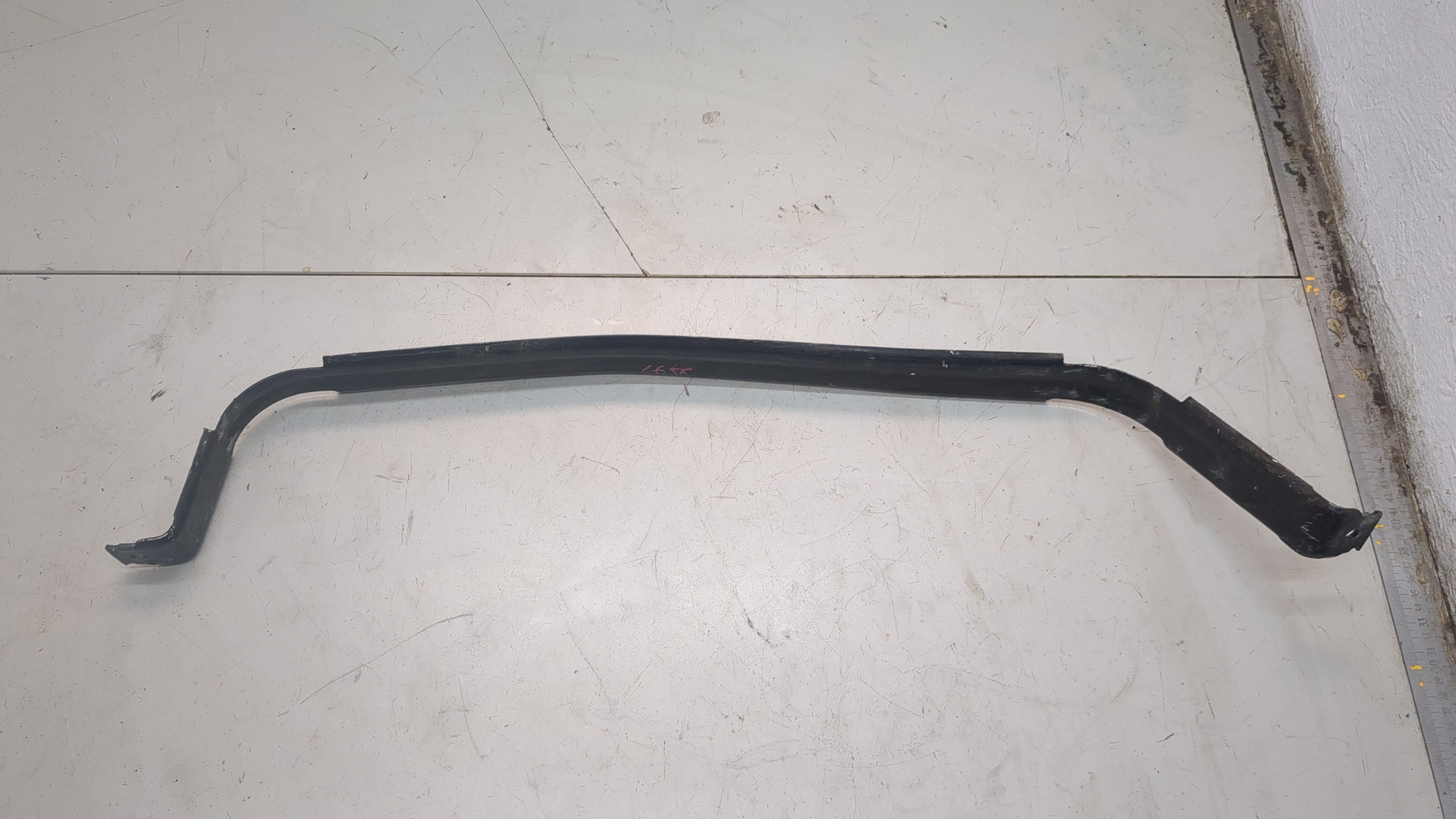 Лента крепления бензобака