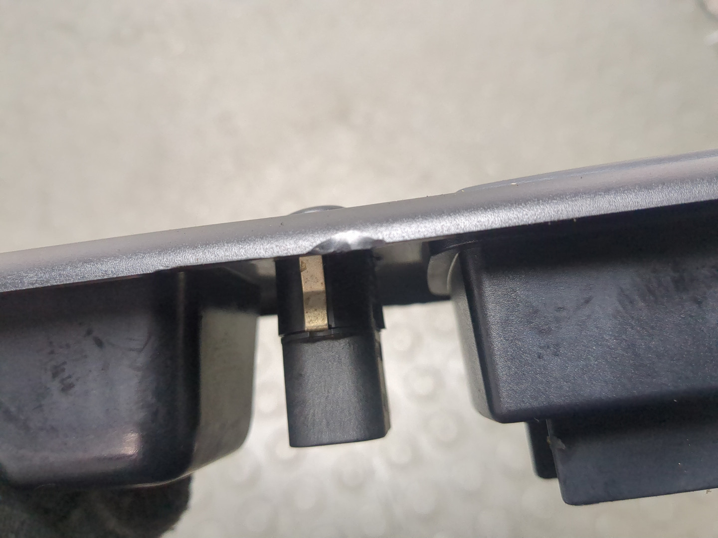 Кнопка стеклоподъемника