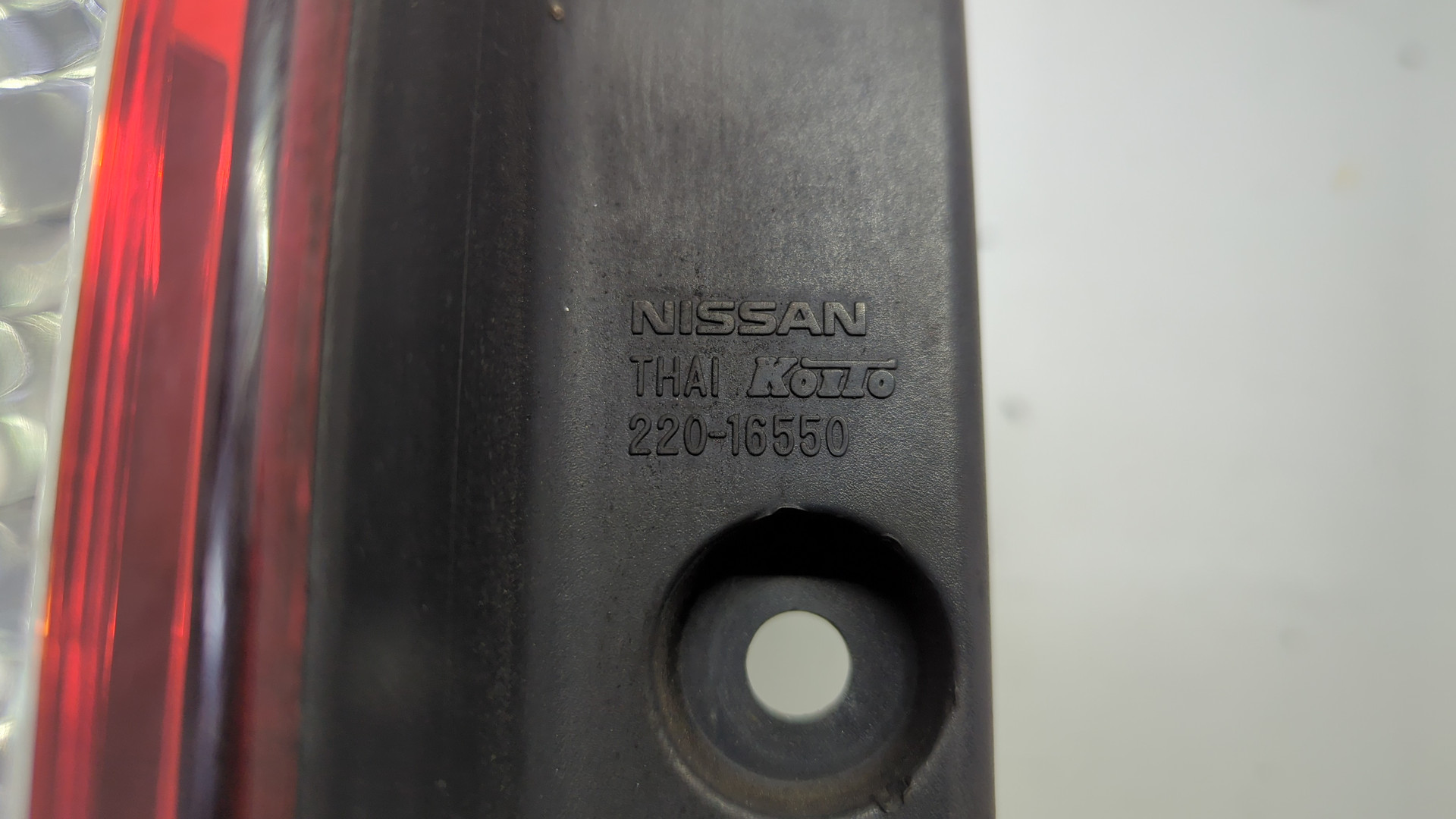 Фонарь задний левый