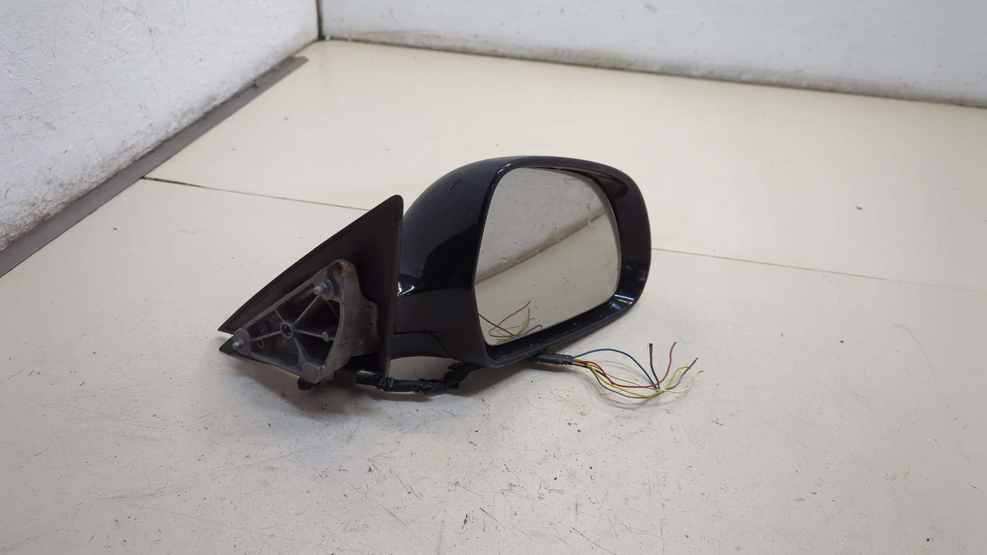 Зеркало правое электрическое