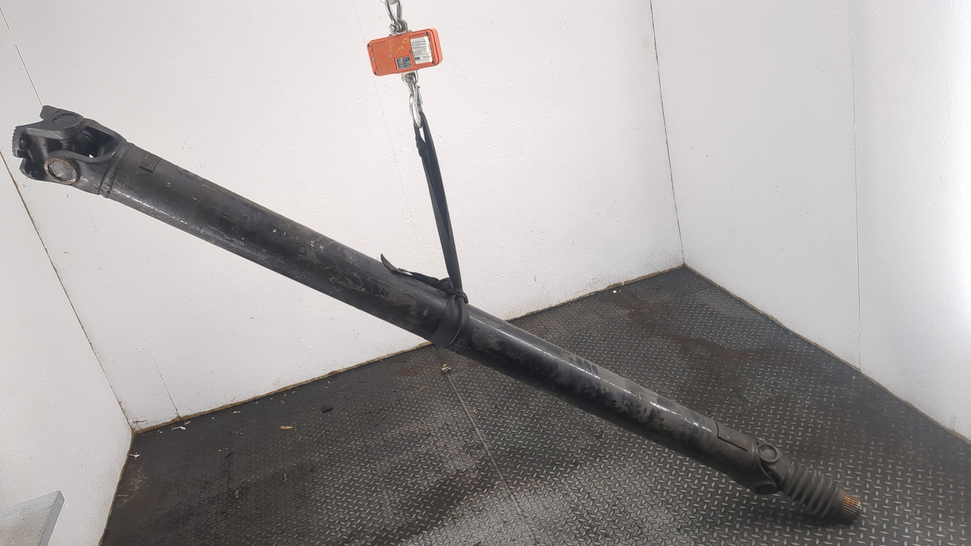 Вал карданный задний