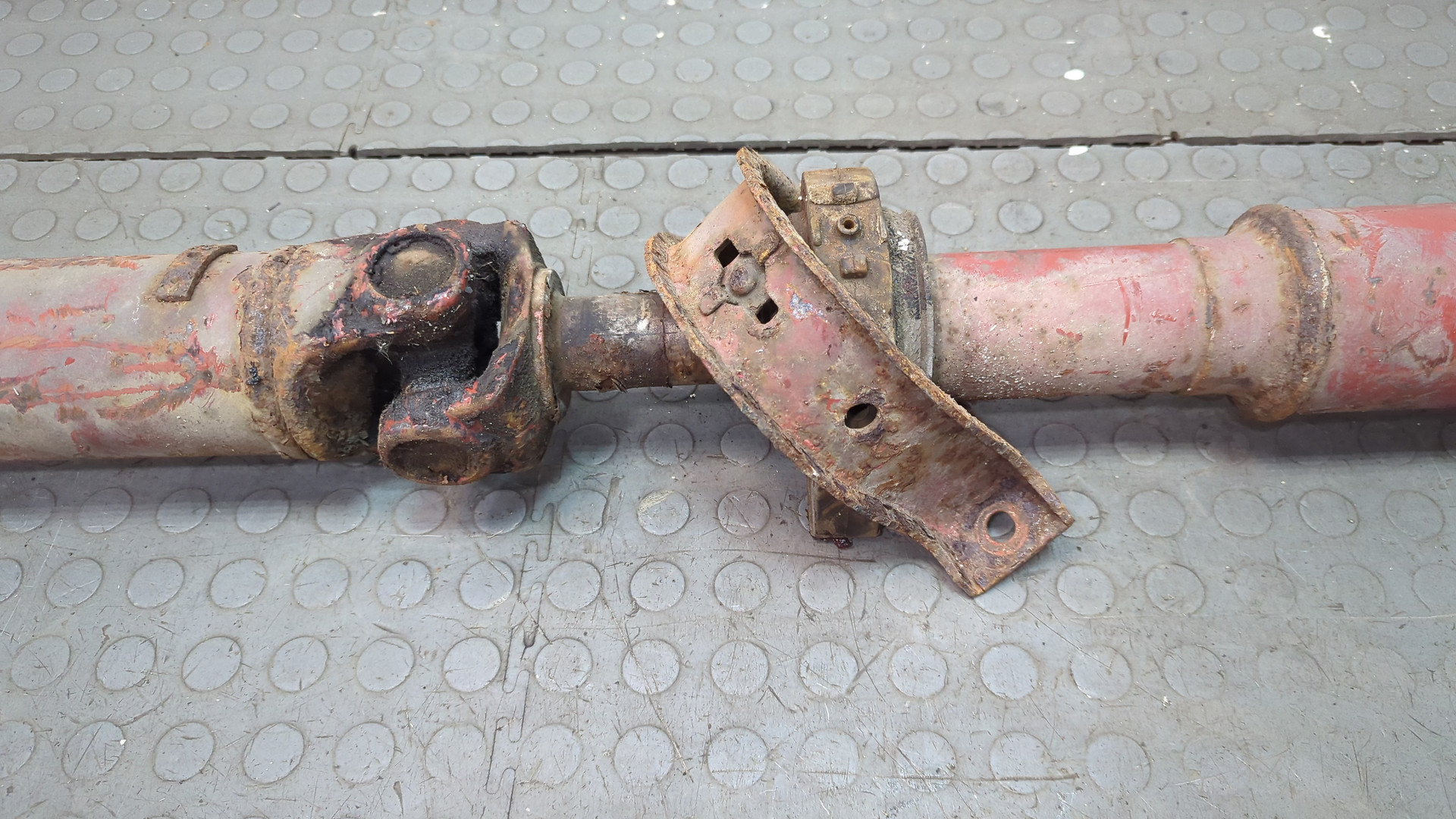 Вал карданный задний