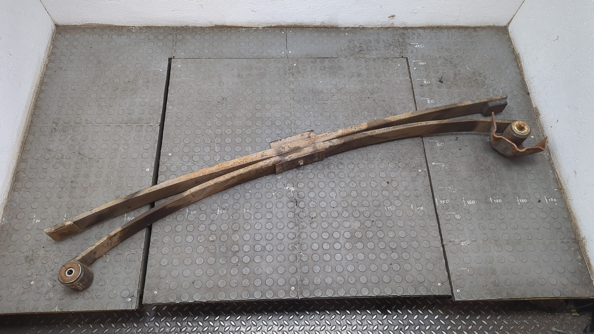 Рессора задняя