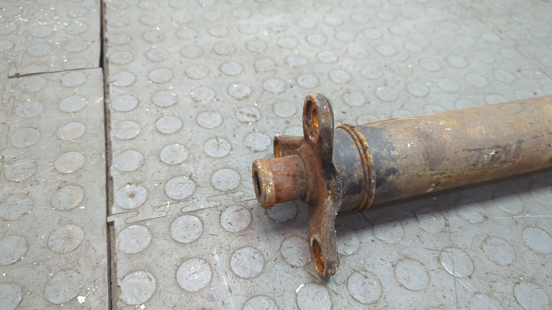 Вал карданный задний