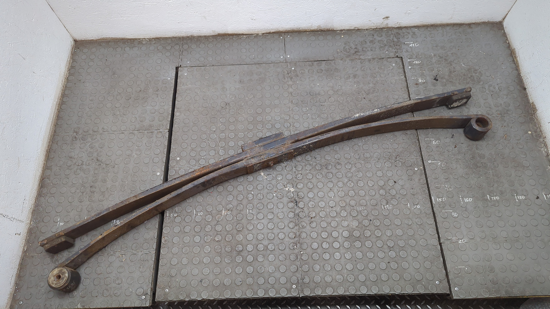 Рессора задняя