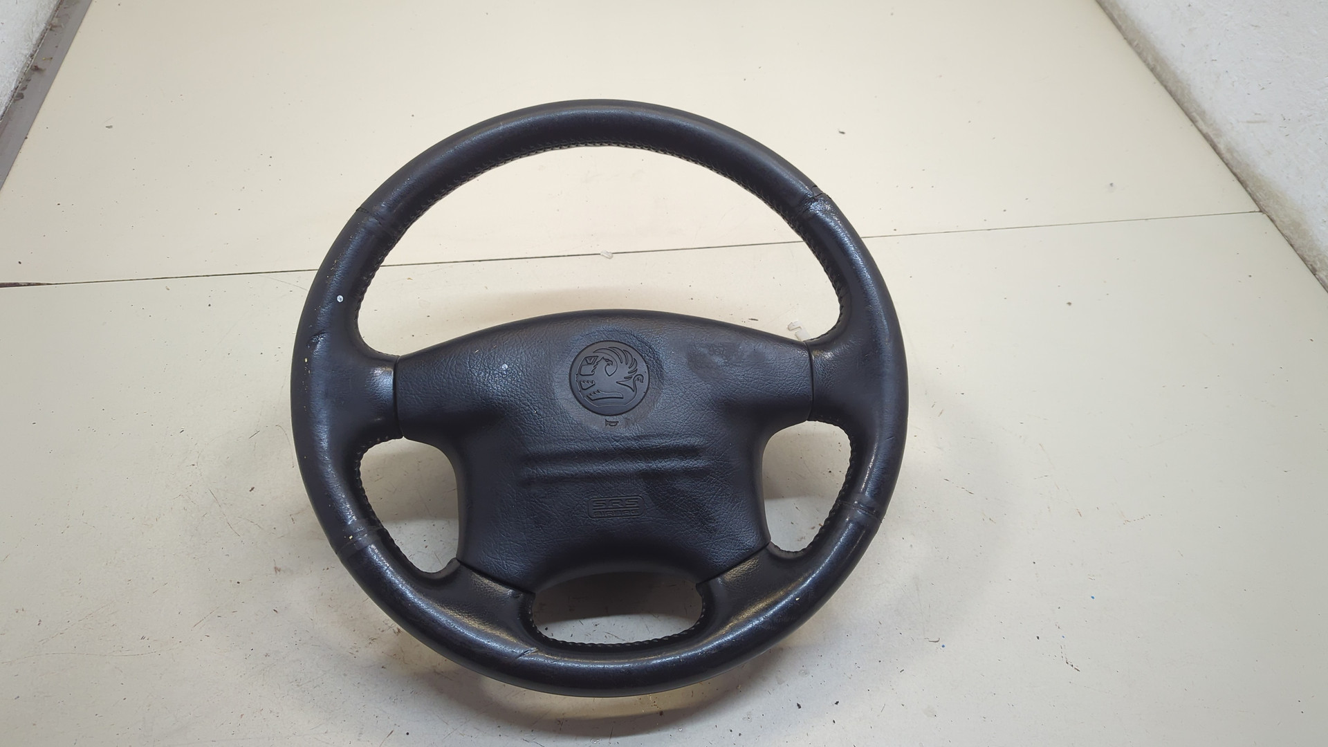 Рулевое колесо (руль)