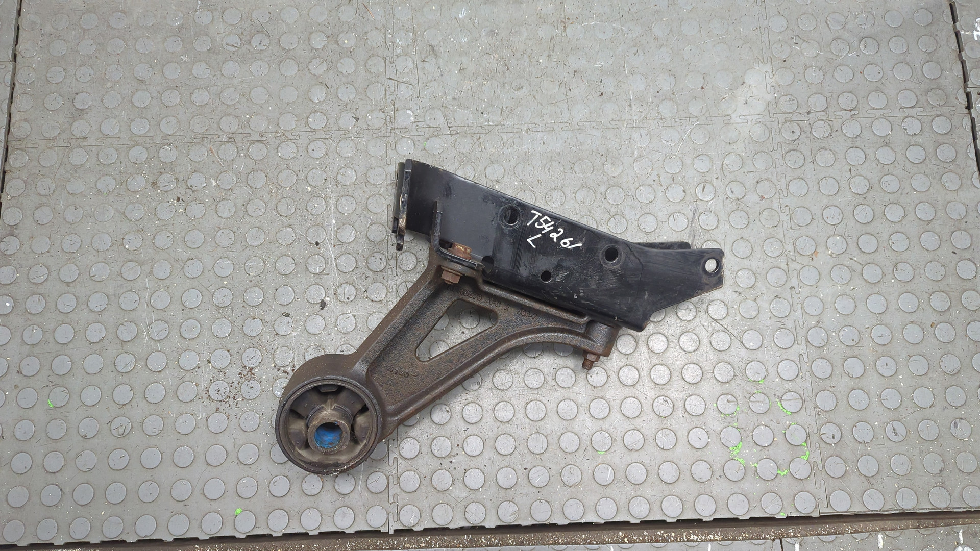 Кронштейн кабины