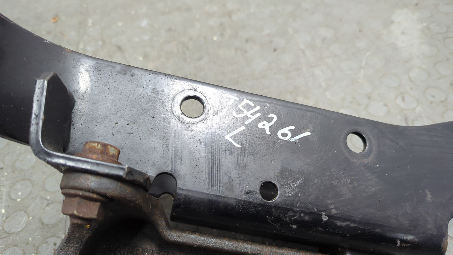 Кронштейн кабины