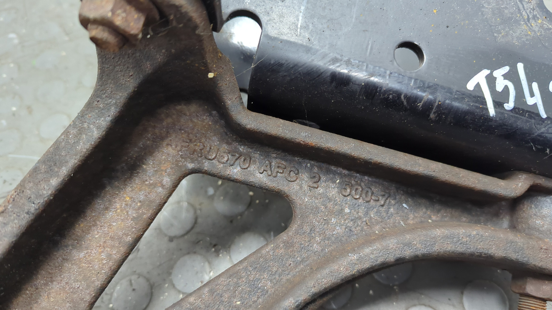 Кронштейн кабины