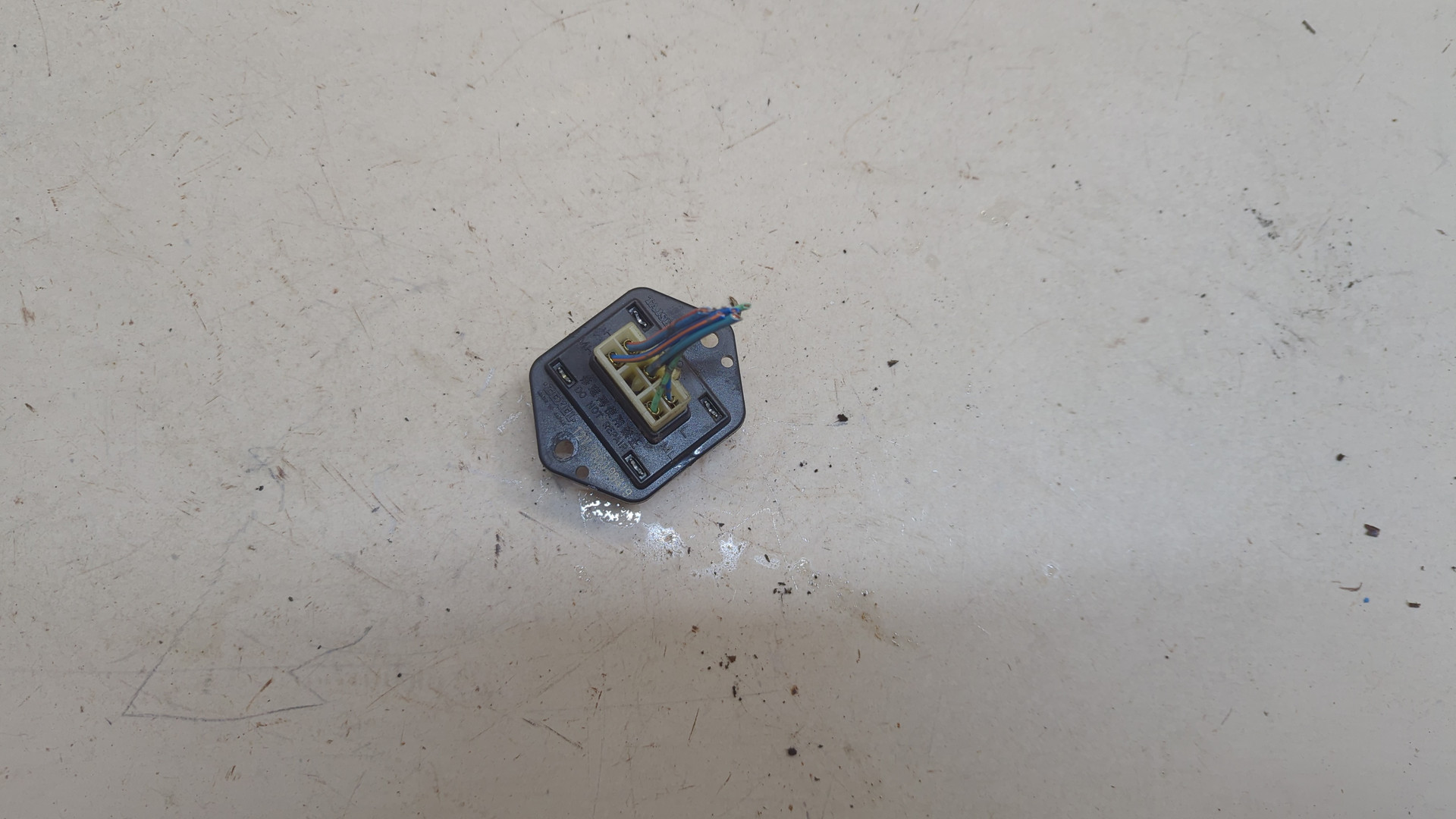 Резистор отопителя