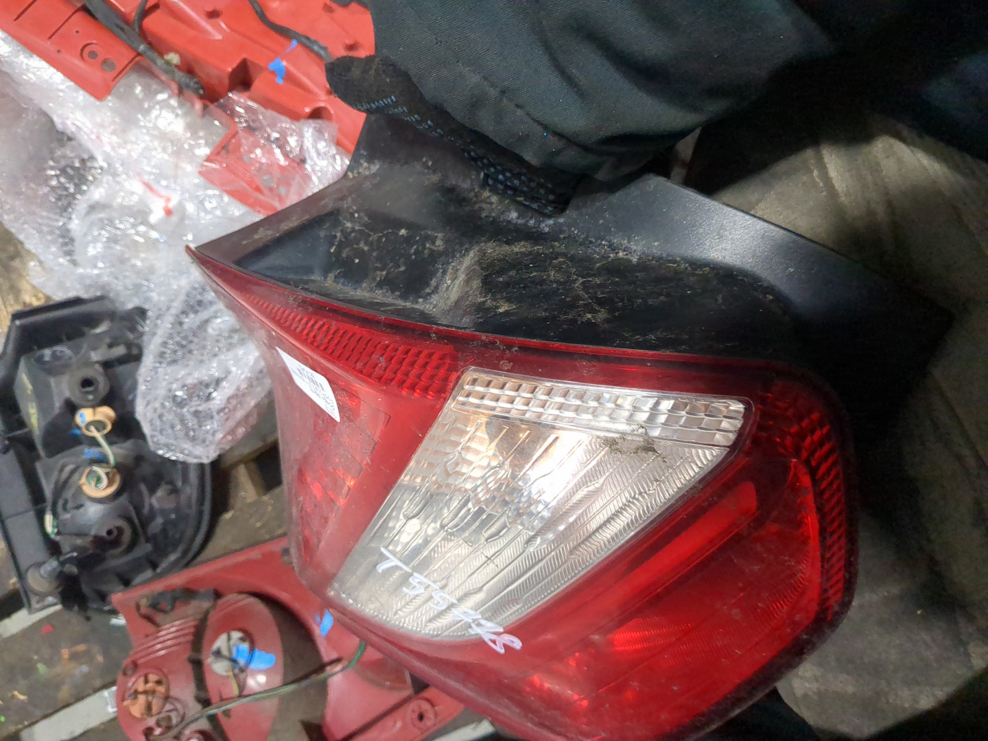 Фонарь задний левый