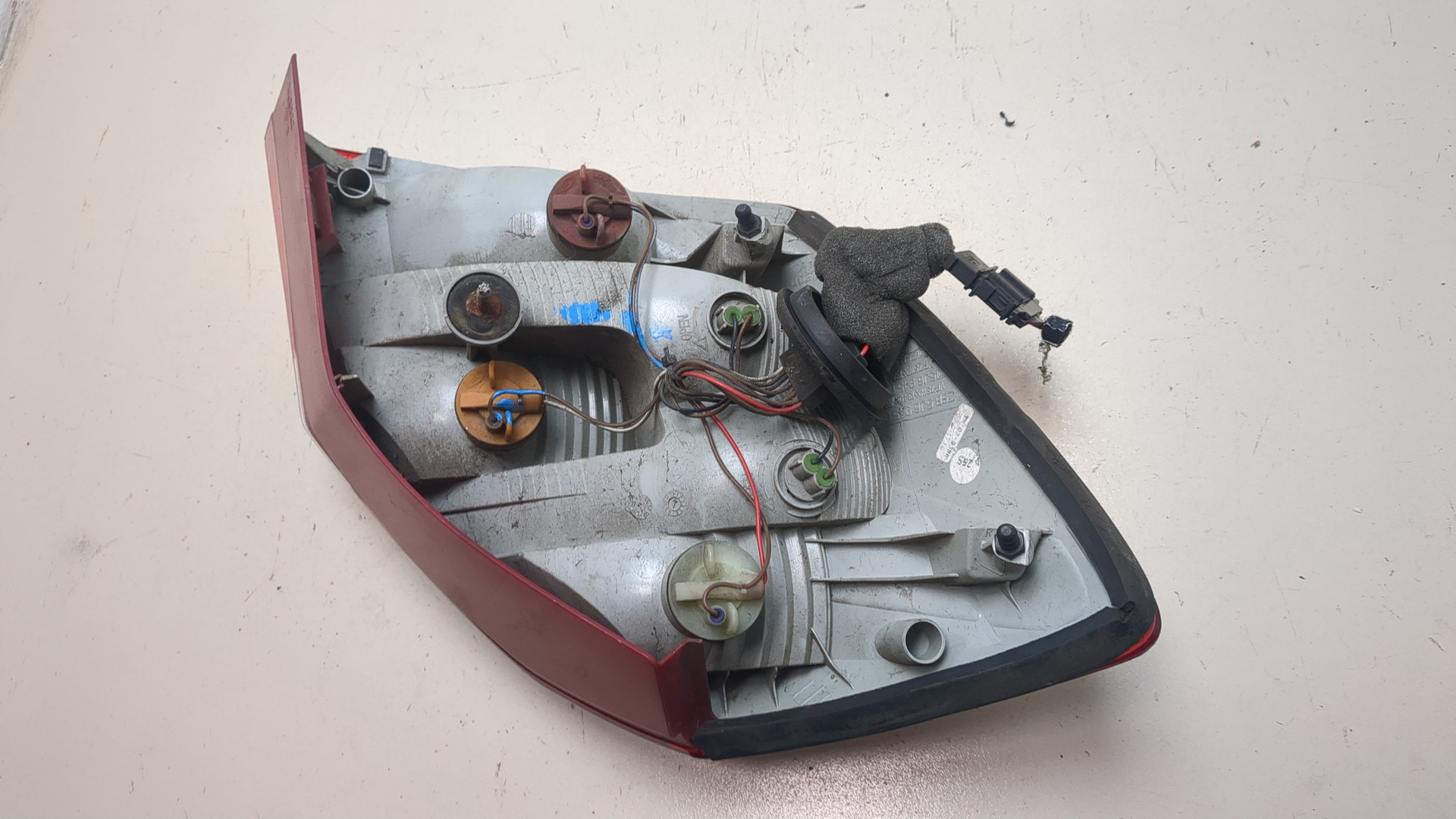 Фонарь задний правый