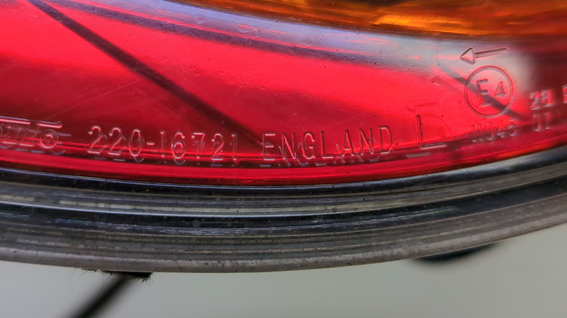 Фонарь задний левый