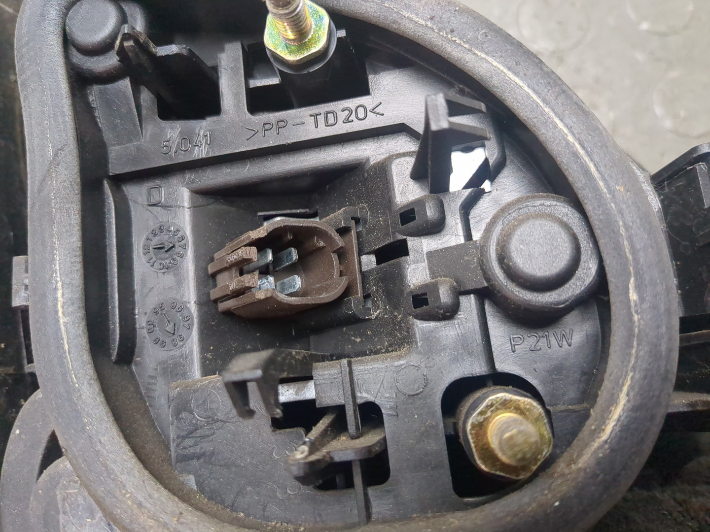 Фонарь задний внутренний правый