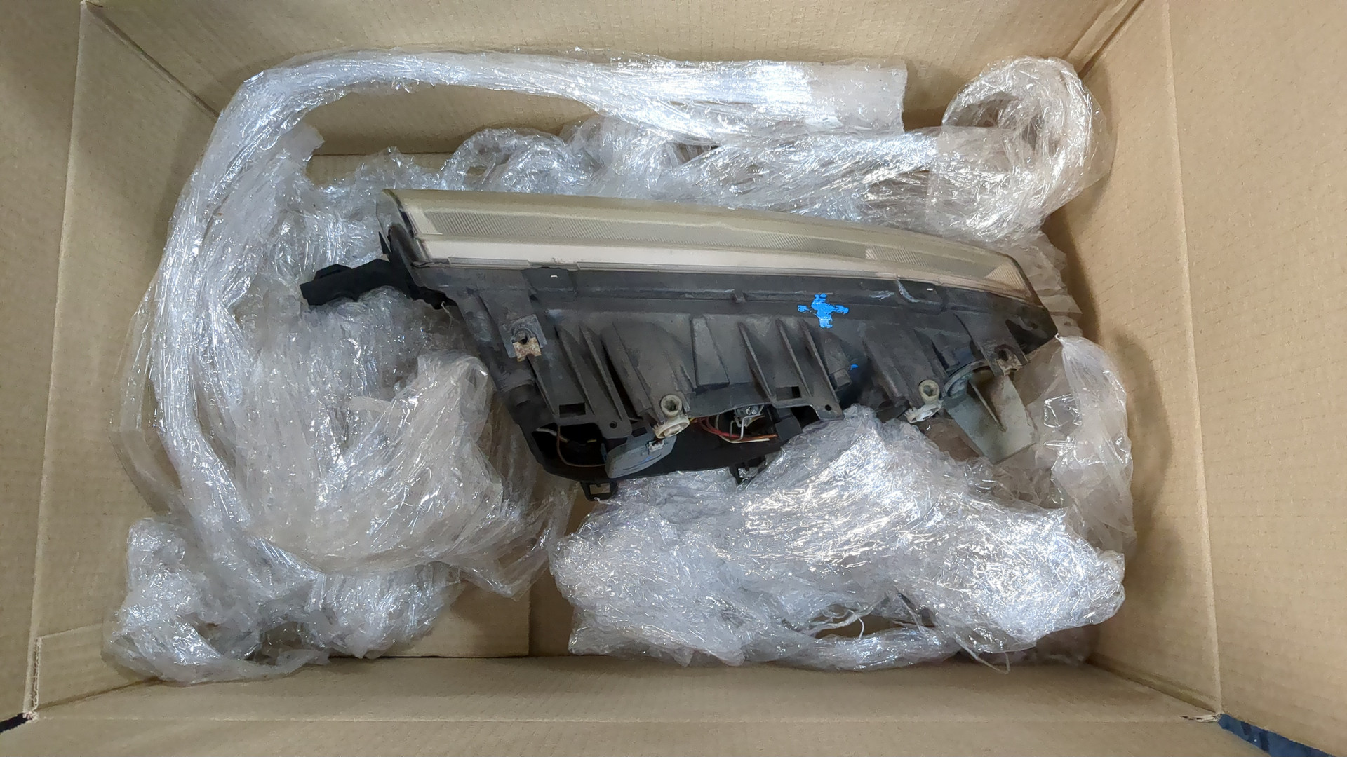 Фара правая