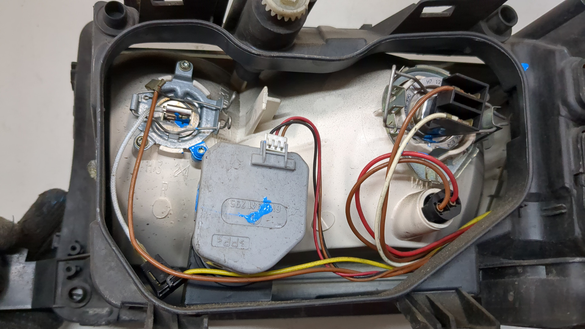 Фара правая