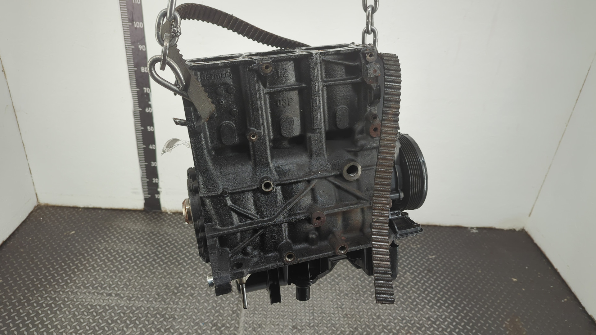 Блок двигателя