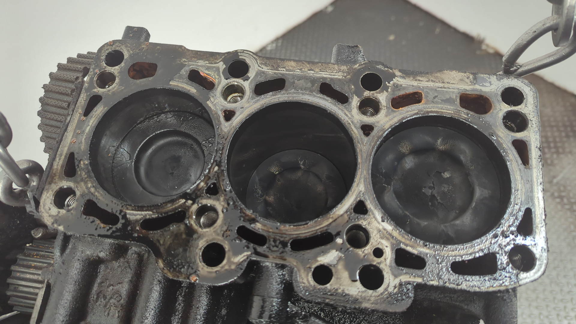 Блок двигателя