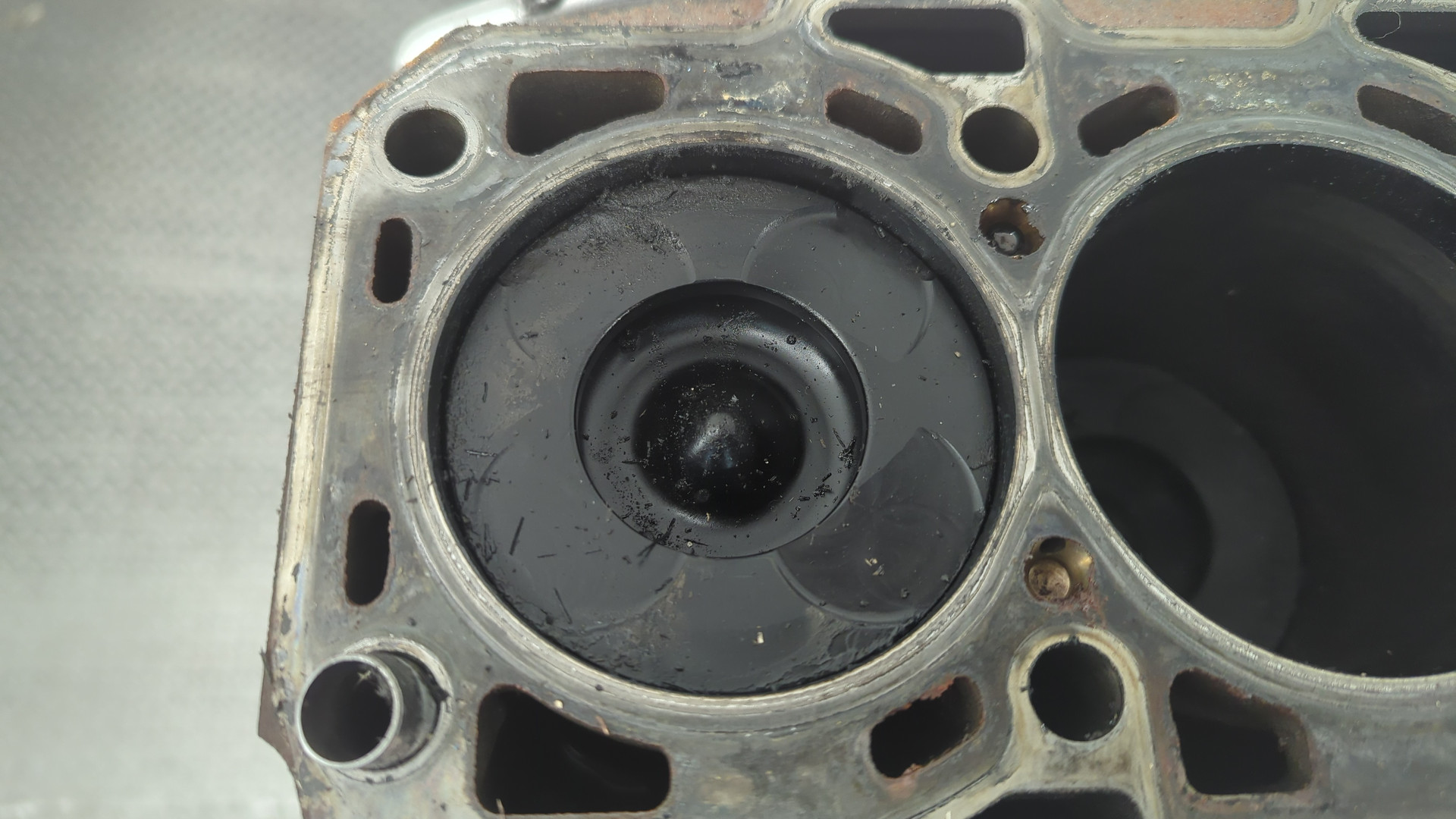 Блок двигателя