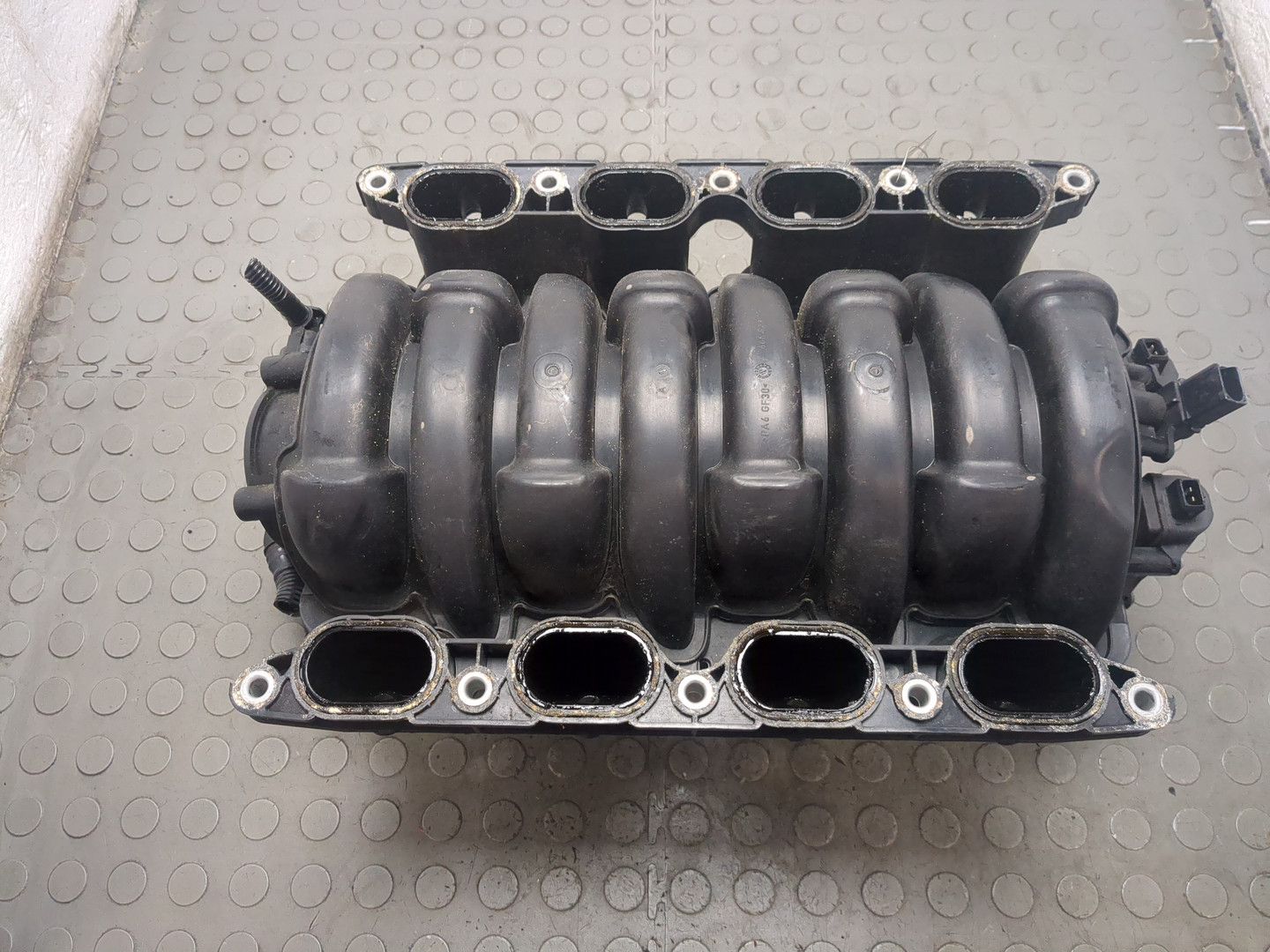 Коллектор впускной