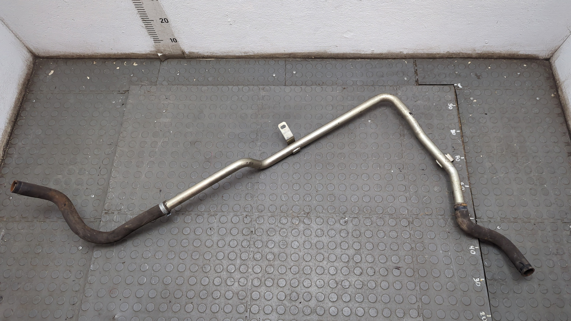 Трубка системы охлаждения