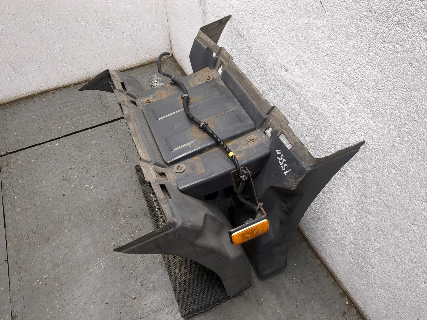 Крыло заднее левое