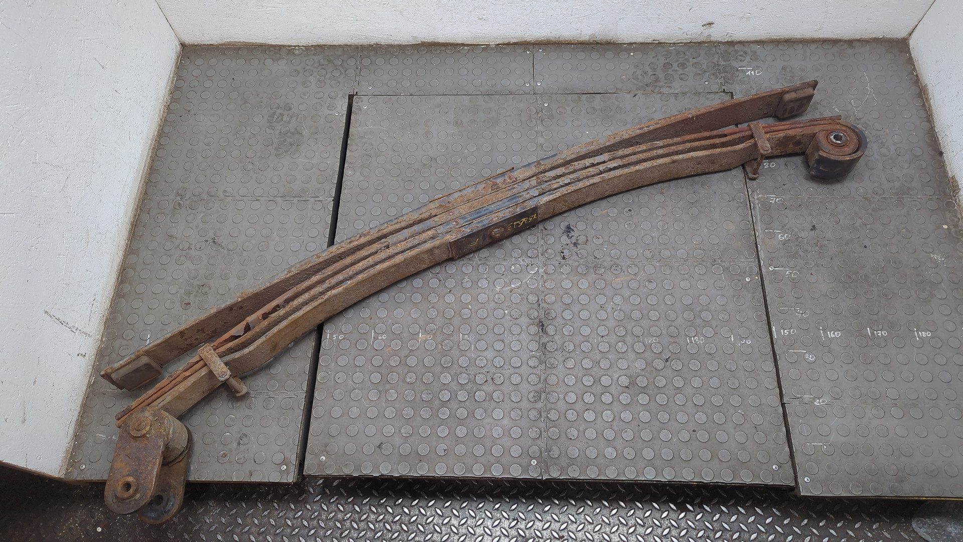 Рессора задняя