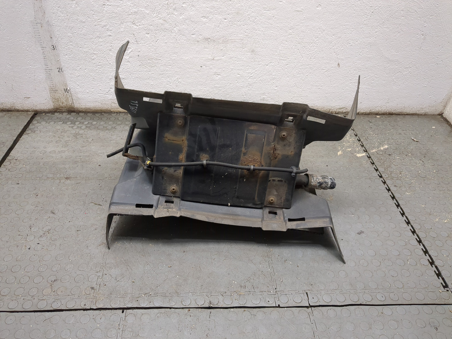 Крыло заднее правое