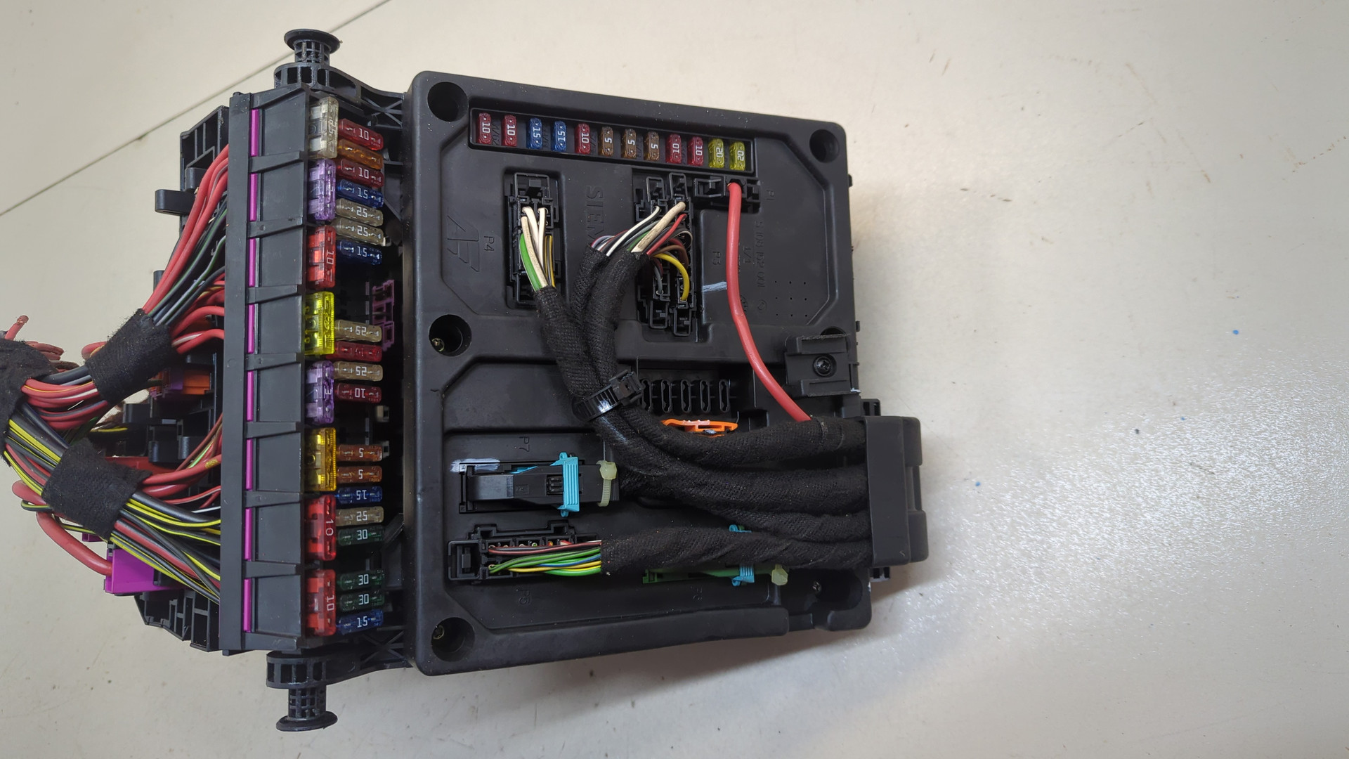 Блок предохранителей