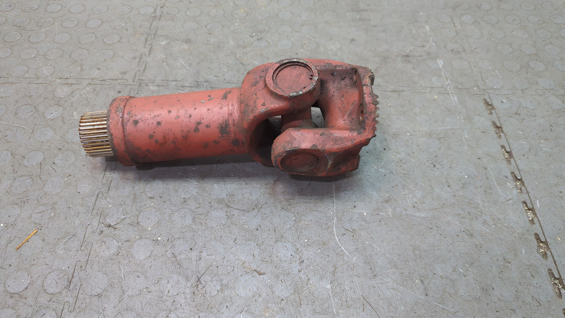 Вал карданный задний