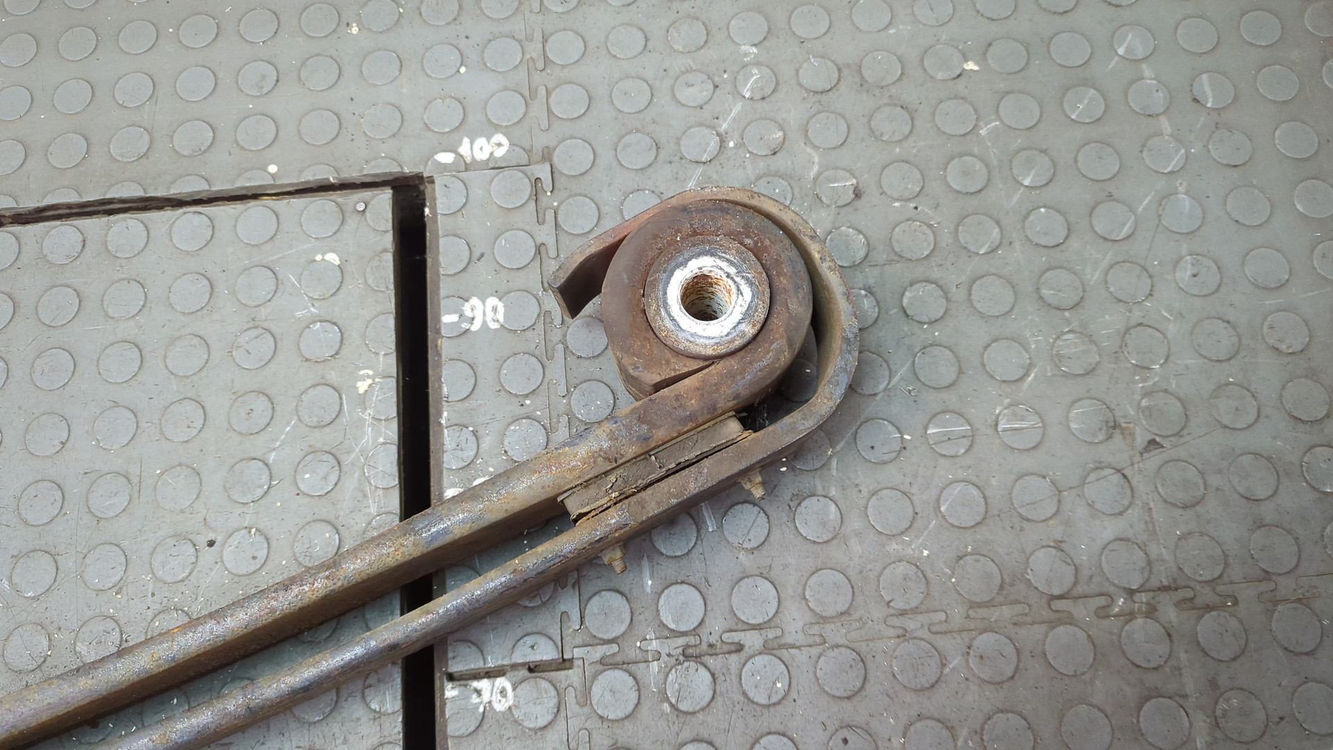 Рессора передняя