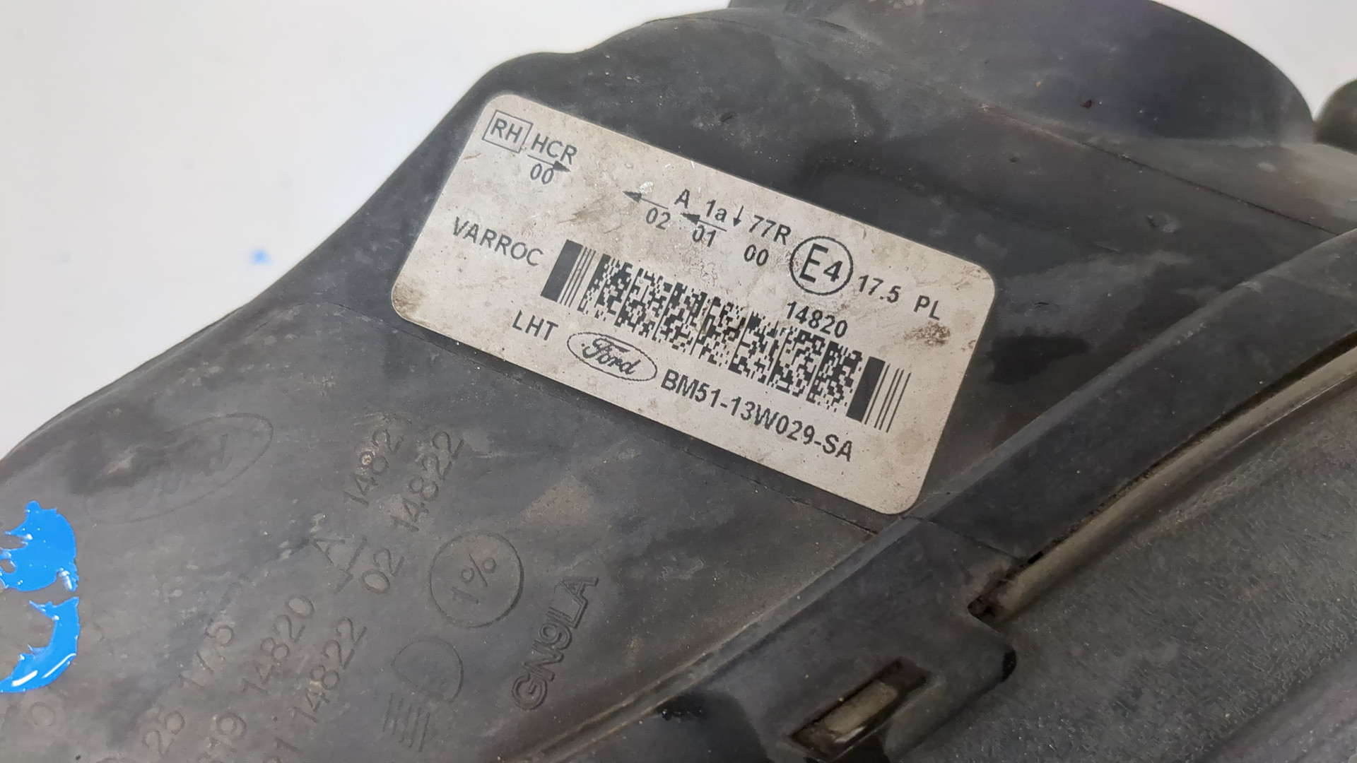 Фара правая