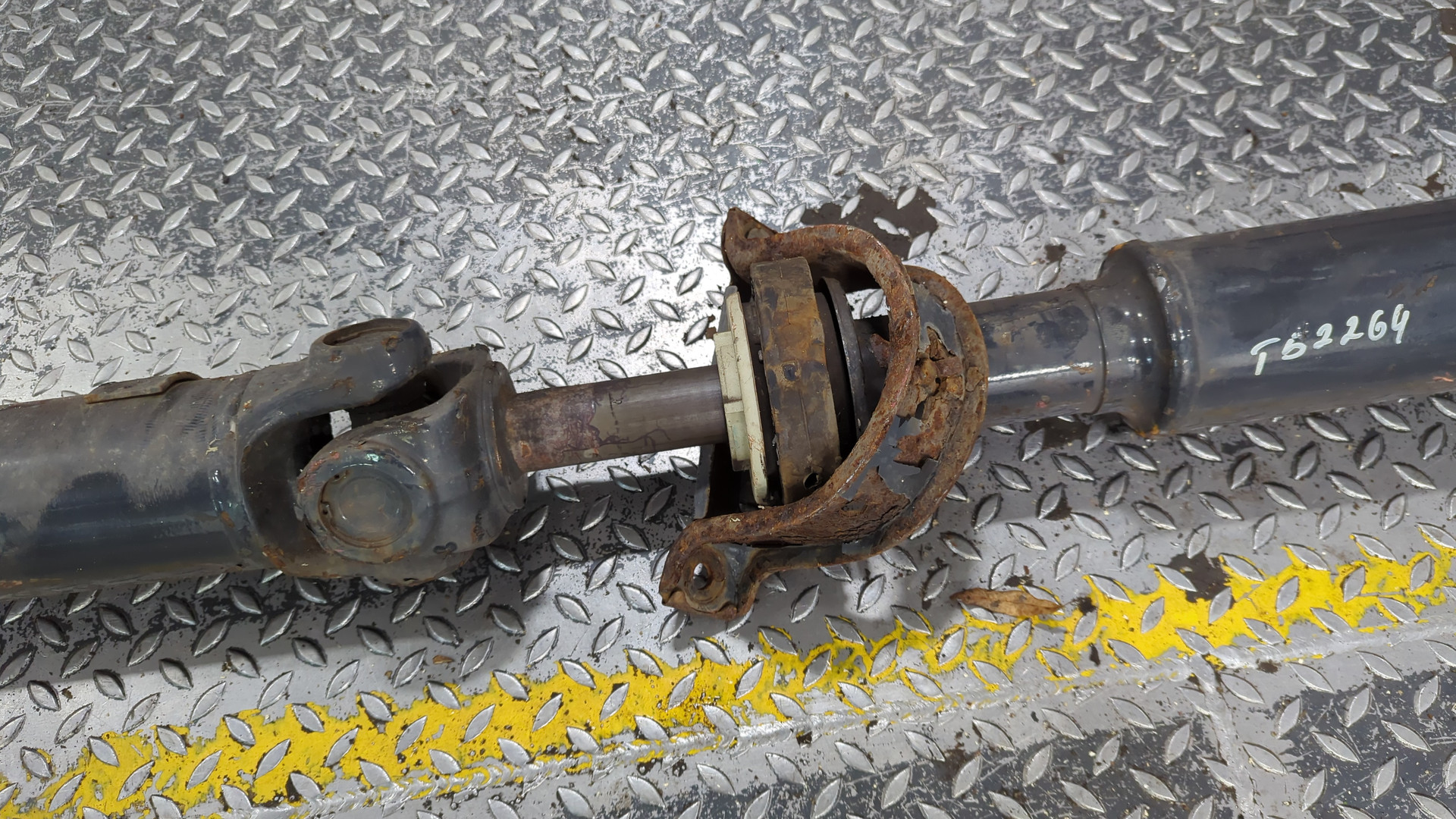 Вал карданный задний