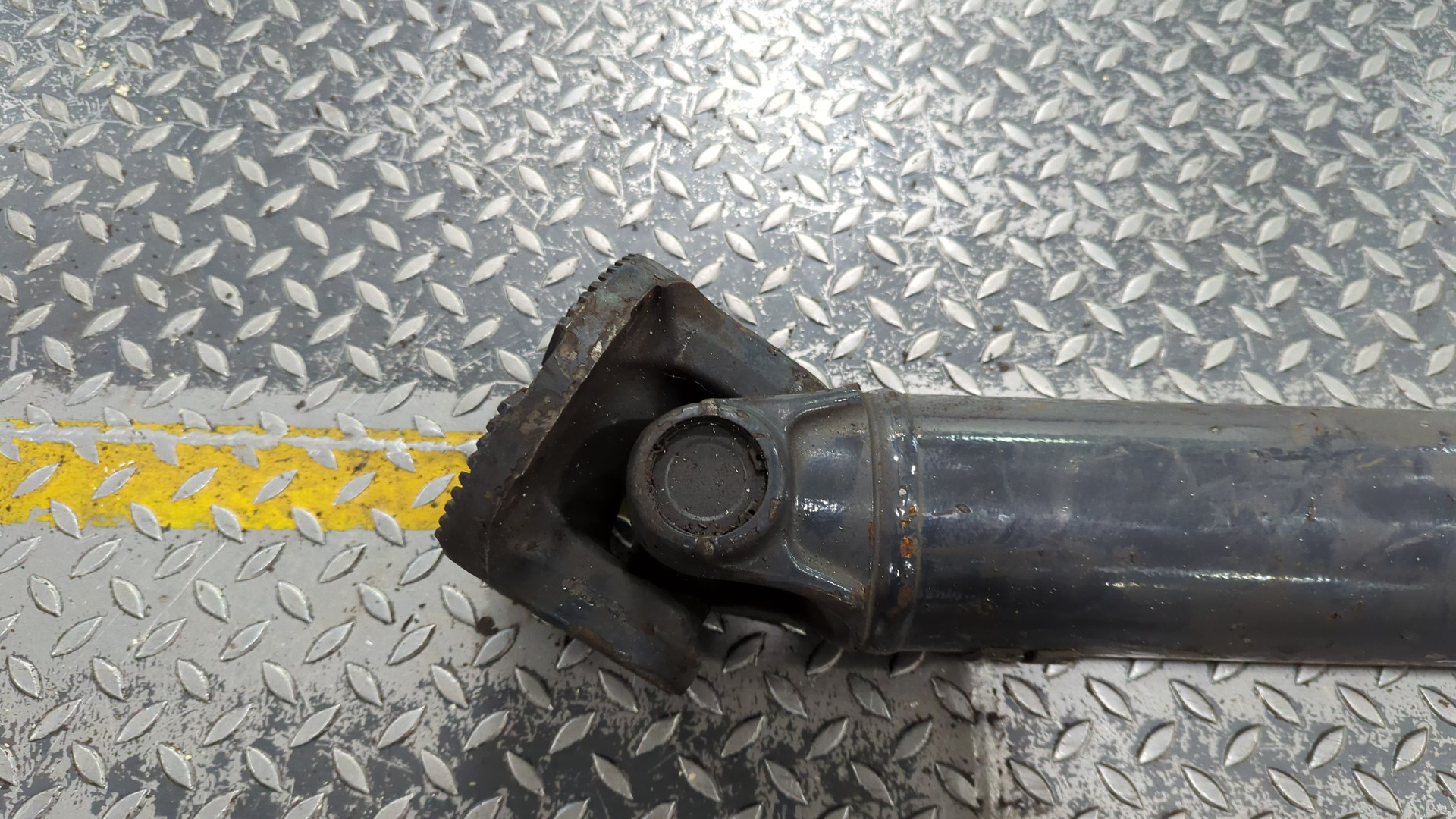 Вал карданный задний