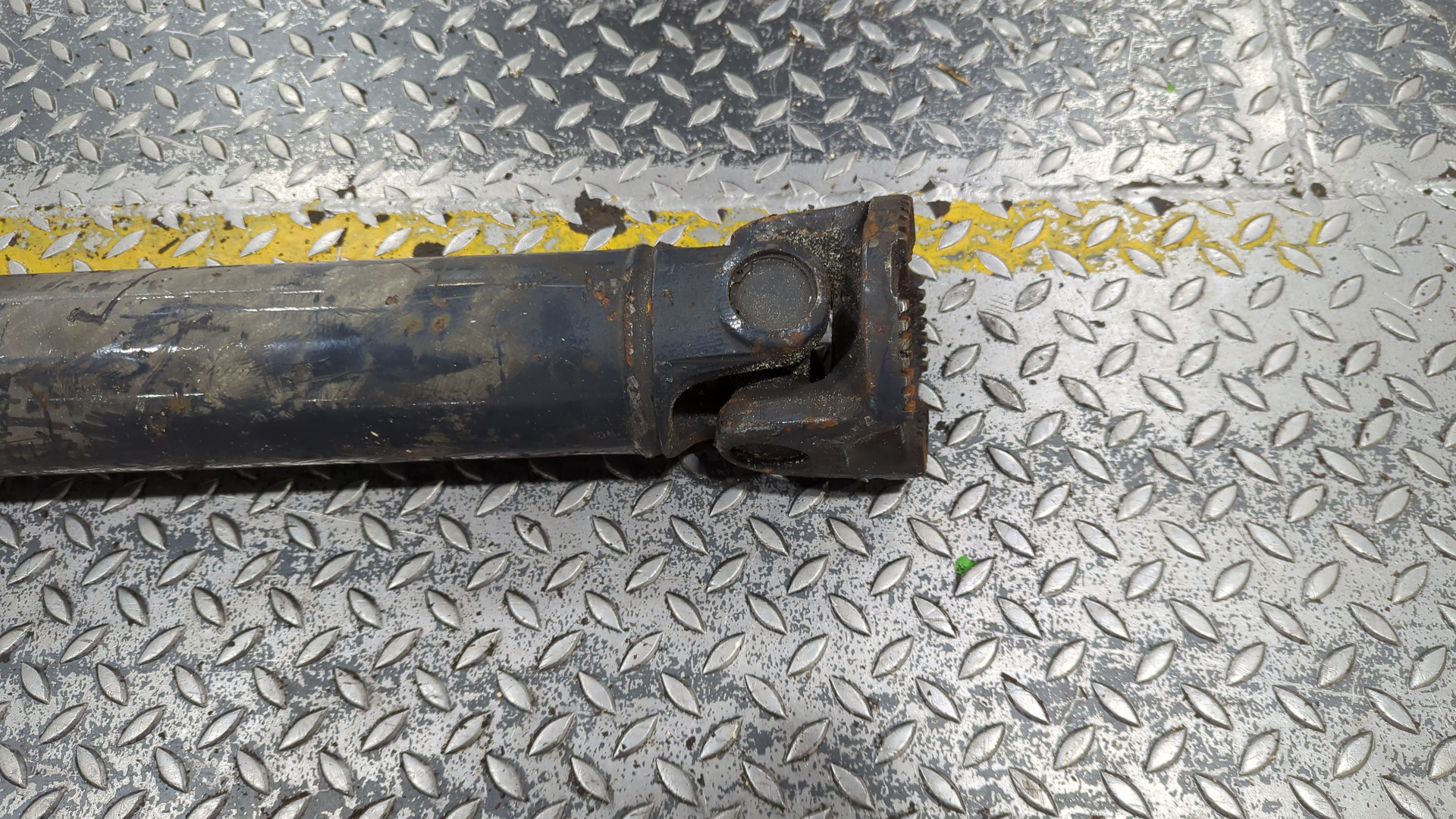 Вал карданный задний