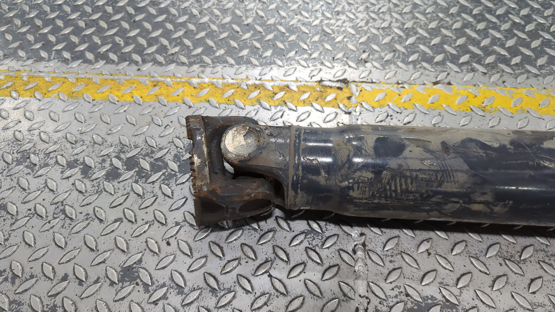 Вал карданный задний