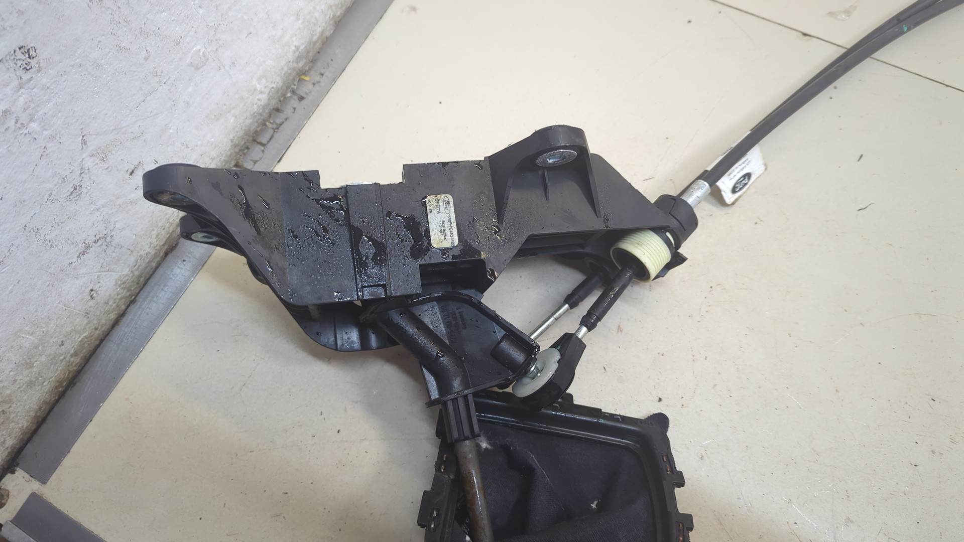 Кулиса МКПП / АКПП