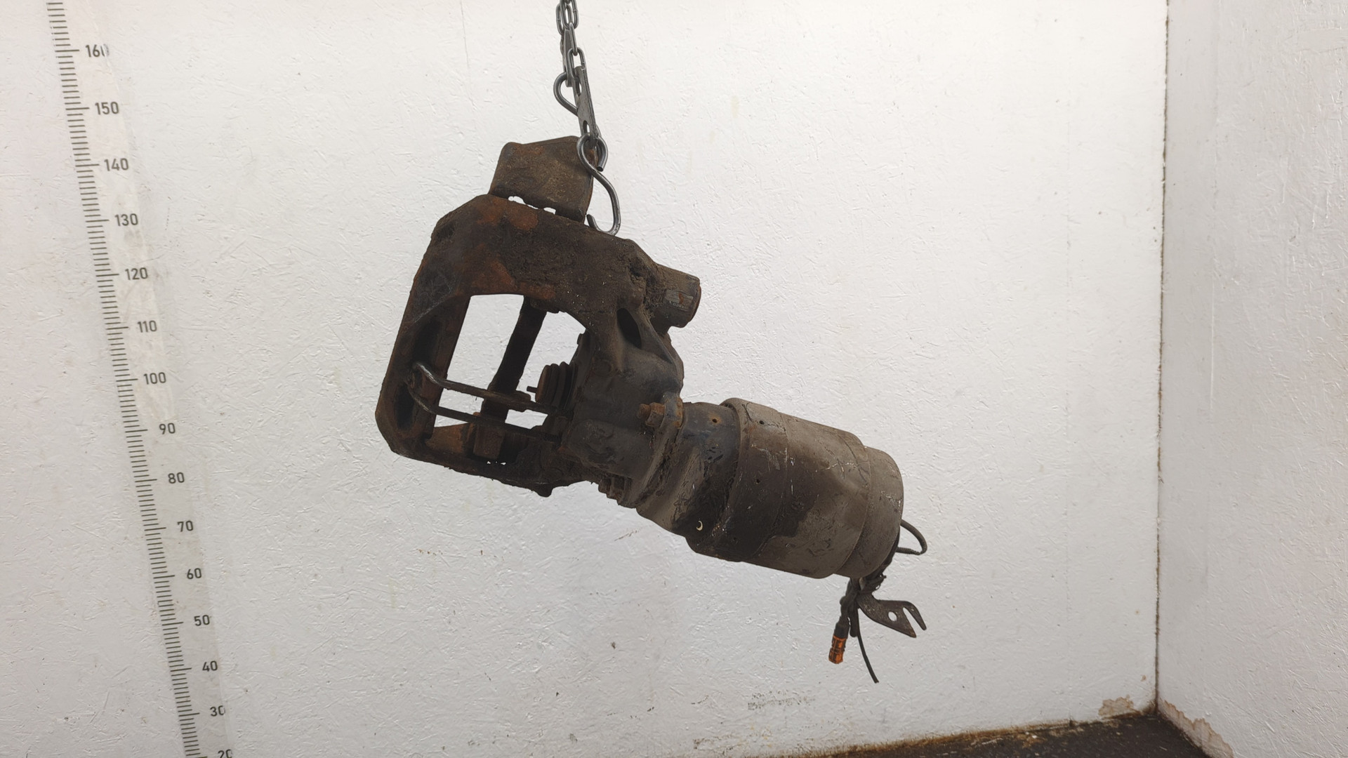 Суппорт задний правый