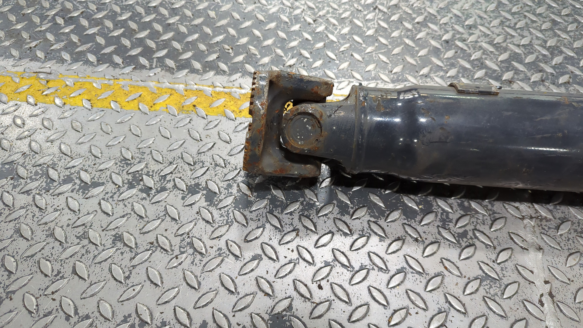 Вал карданный задний