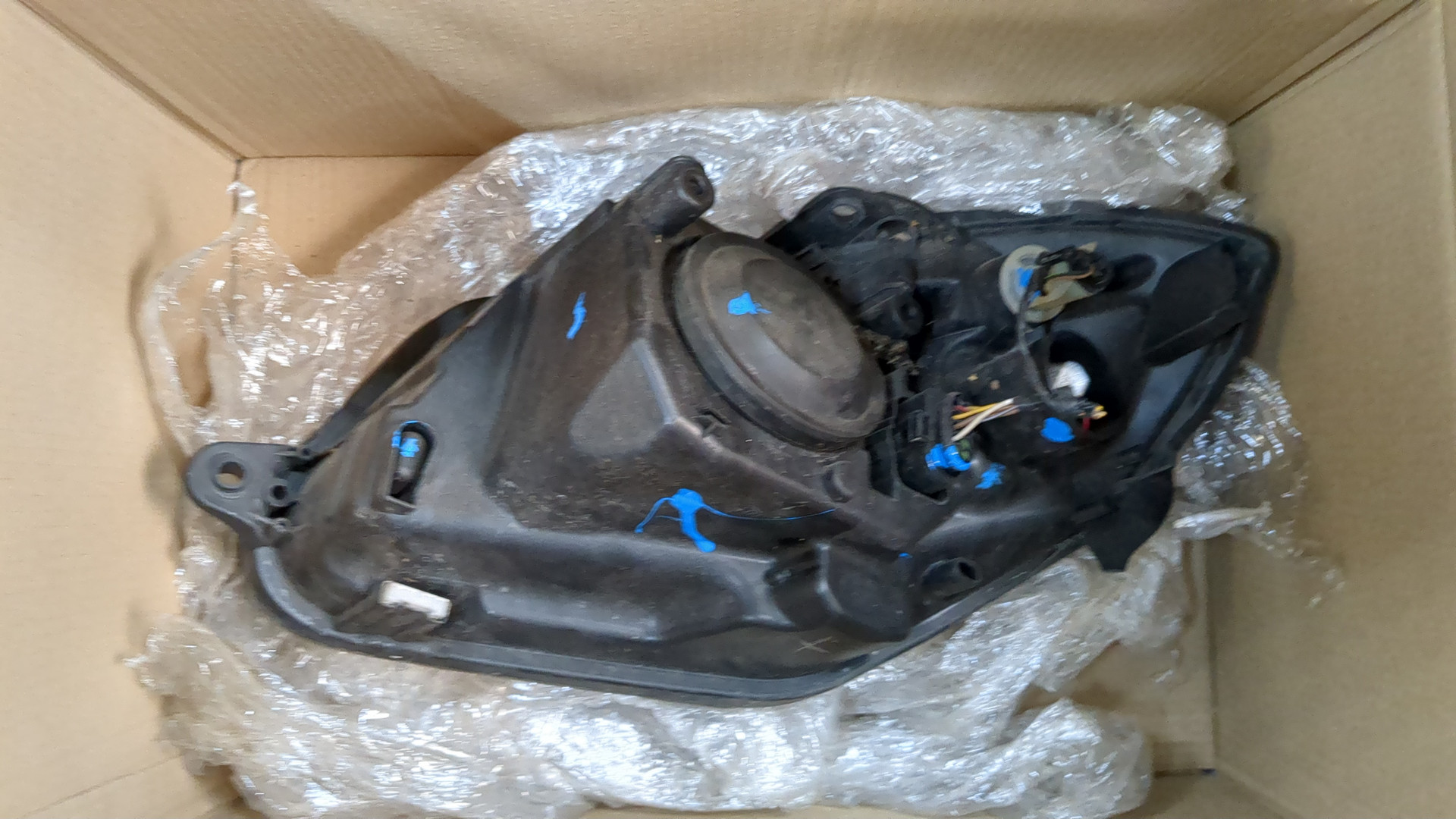 Фара правая