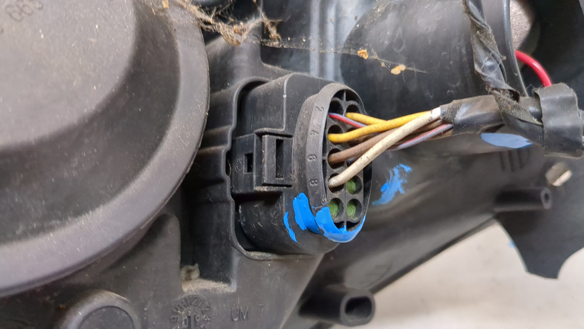 Фара правая