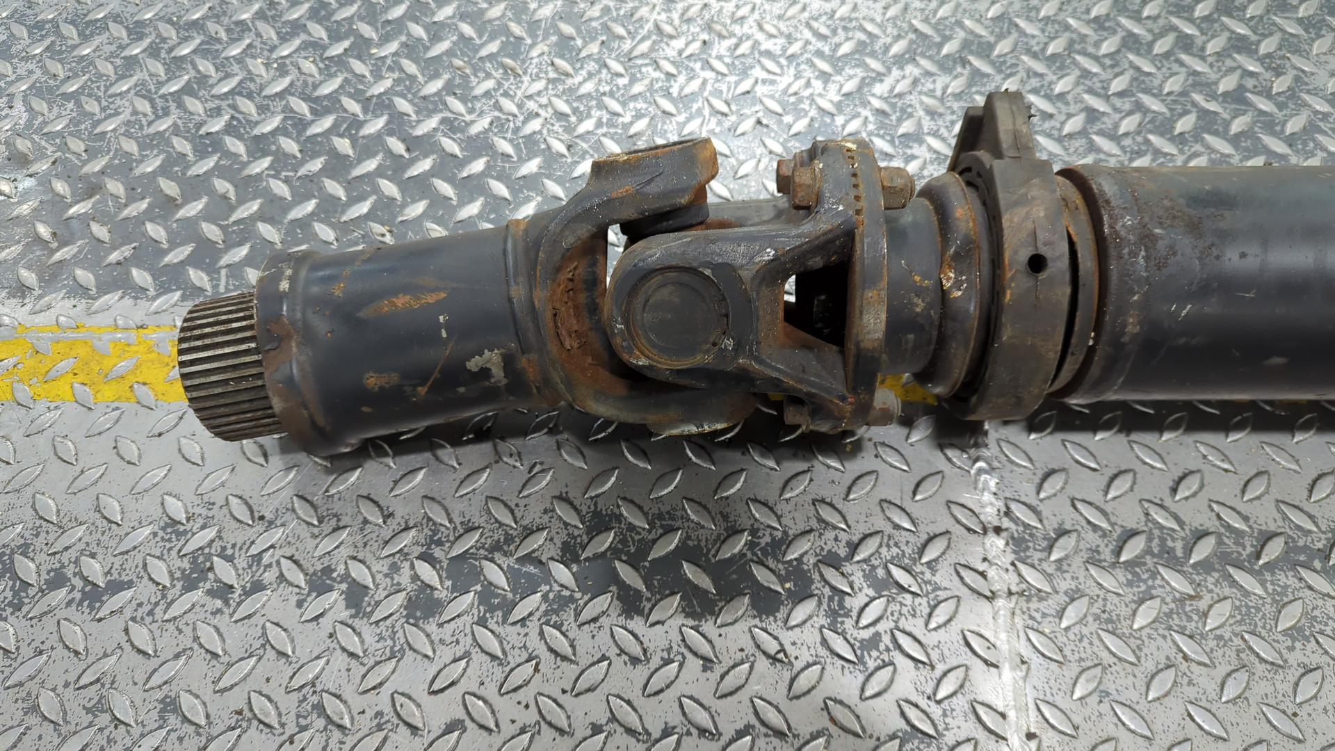 Вал карданный задний