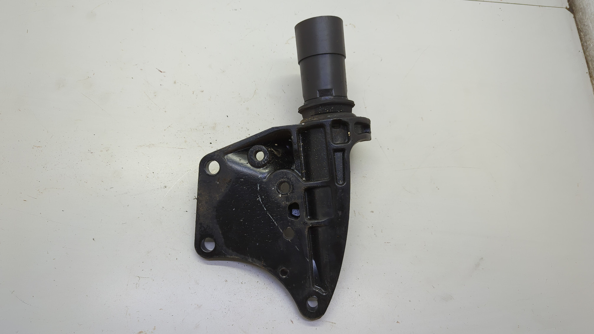 Кронштейн кабины