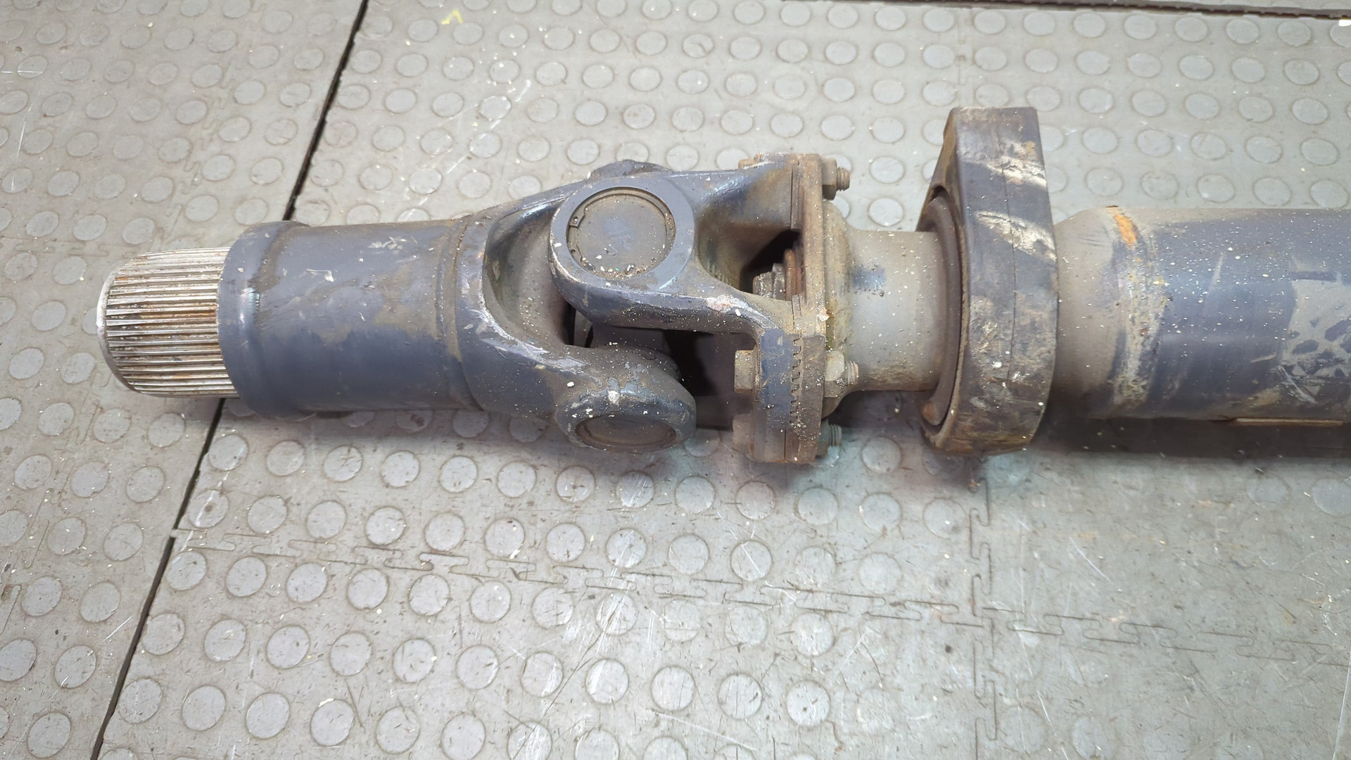 Вал карданный задний