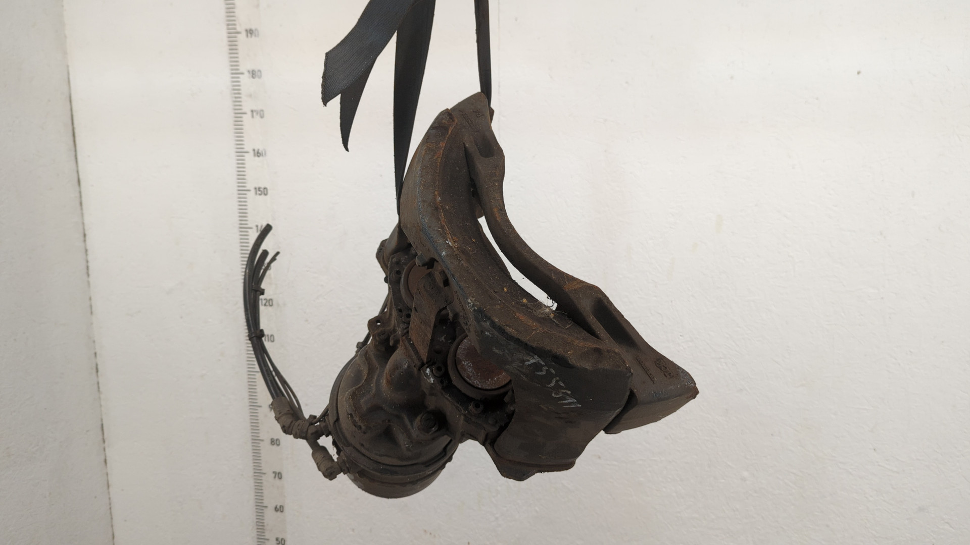 Суппорт задний правый